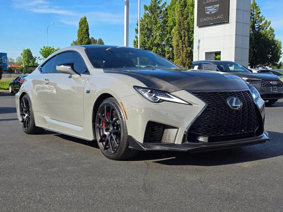 2023 Lexus RC F - Image 8 of 16