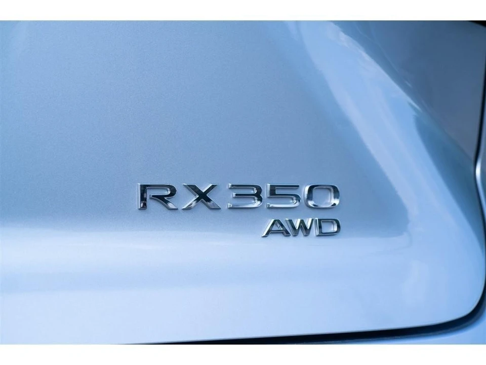 2023 Lexus RC - Image 6 of 31