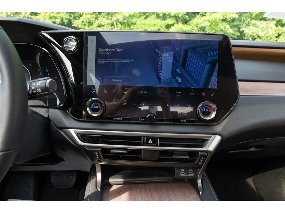 2023 Lexus RC - Image 29 of 31