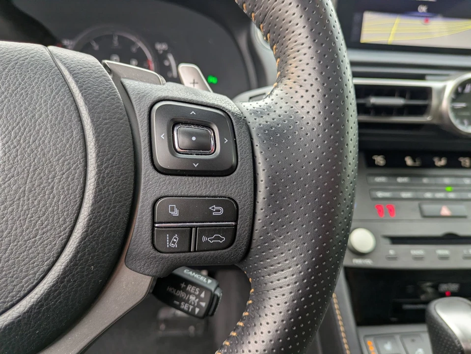 2023 Lexus RC - Image 19 of 21