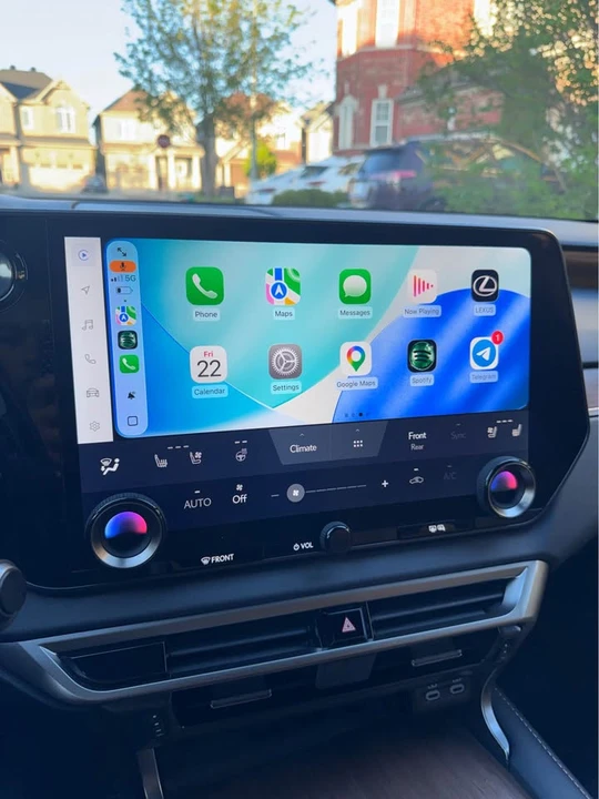 2023 Lexus RX 5th Gen - Image 12 of 19