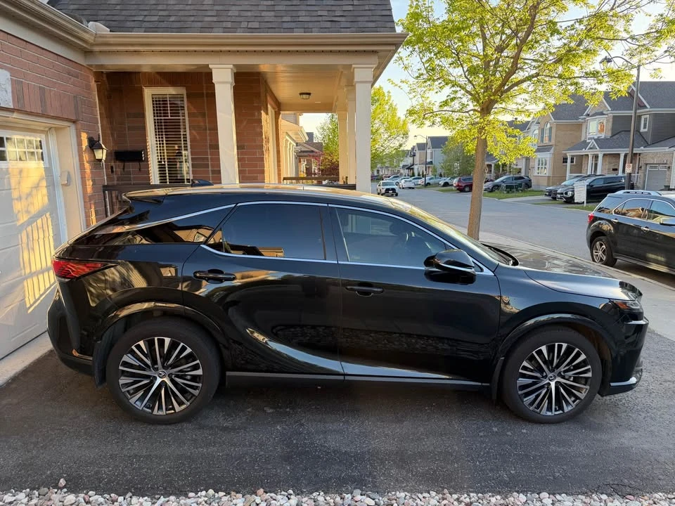 2023 Lexus RX 5th Gen - Image 2 of 19