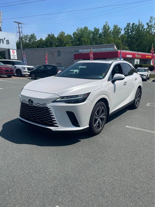 2023 Lexus RX 5th Gen - Image 2 of 8