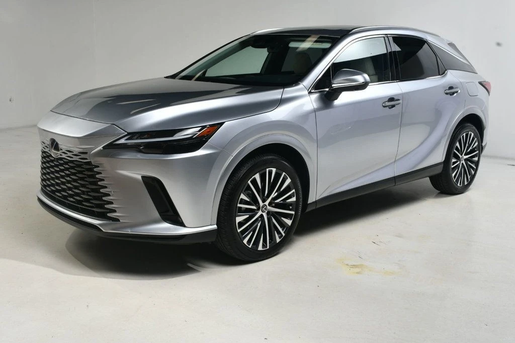 2023 Lexus RX 5th Gen - Image 2 of 12