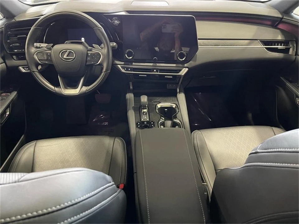 2023 Lexus RX 5th Gen - Image 30 of 31