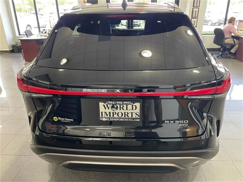 2023 Lexus RX 5th Gen - Image 4 of 31