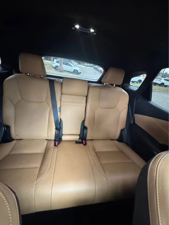 2023 Lexus RX 5th Gen - Image 8 of 9