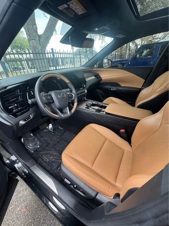 2023 Lexus RX 5th Gen - Image 3 of 9