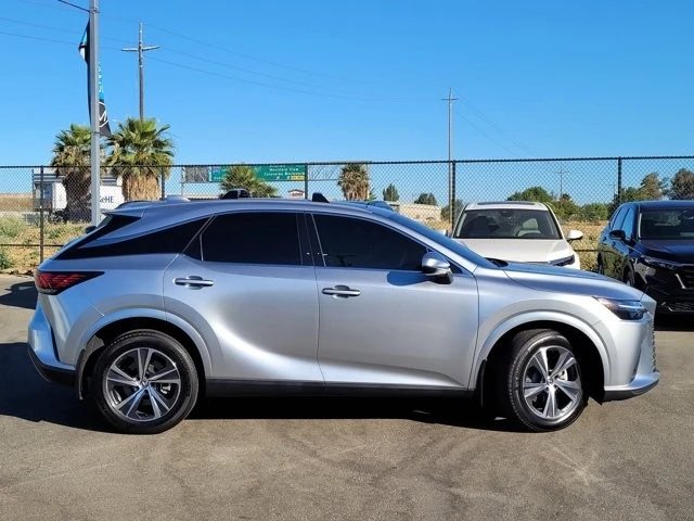 2023 Lexus RX 5th Gen - Image 4 of 12