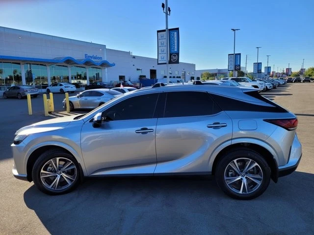 2023 Lexus RX 5th Gen - Image 8 of 12