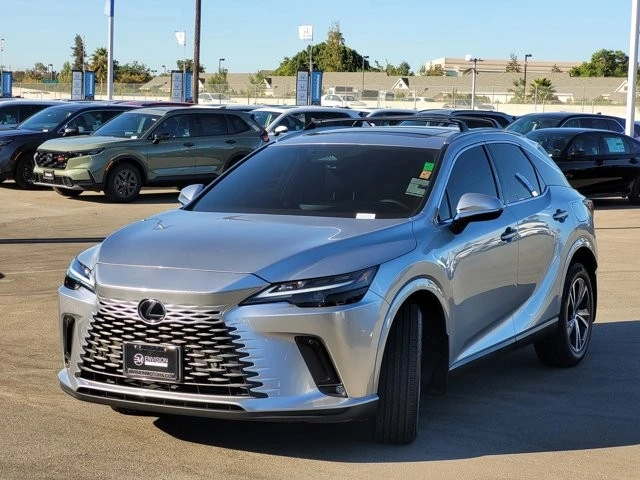 2023 Lexus RX 5th Gen - Image 9 of 12