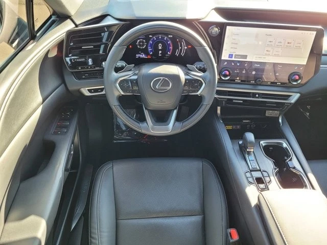 2023 Lexus RX 5th Gen - Image 11 of 12