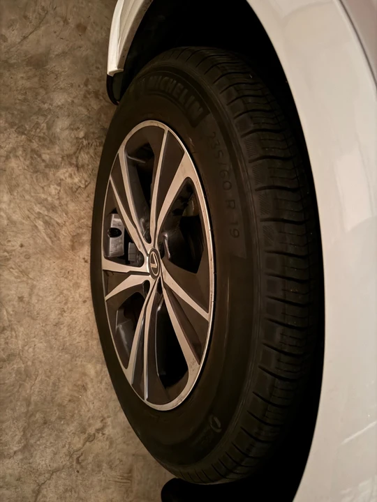 2023 Lexus RX 5th Gen - Image 12 of 18
