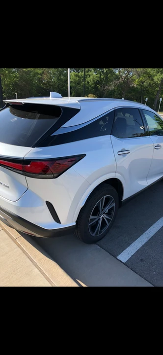 2023 Lexus RX 5th Gen - Image 3 of 18