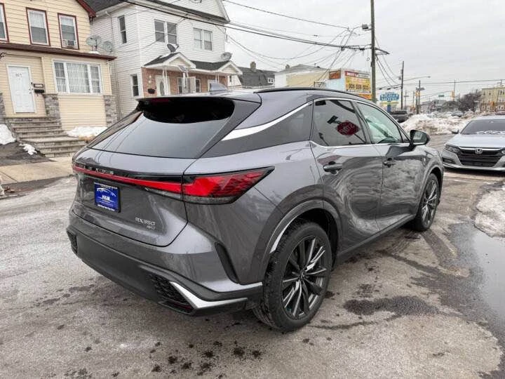 2023 Lexus RX 5th Gen - Image 5 of 17