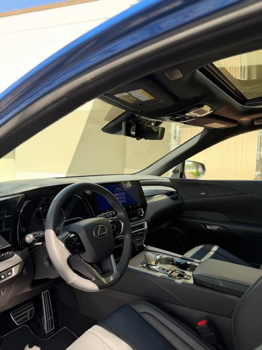 2023 Lexus RX 5th Gen - Image 12 of 21