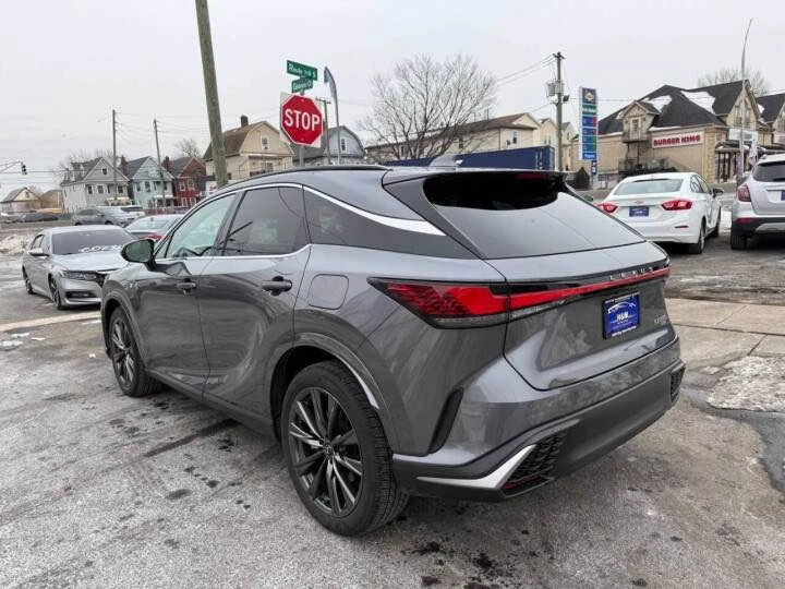 2023 Lexus RX 5th Gen - Image 4 of 16