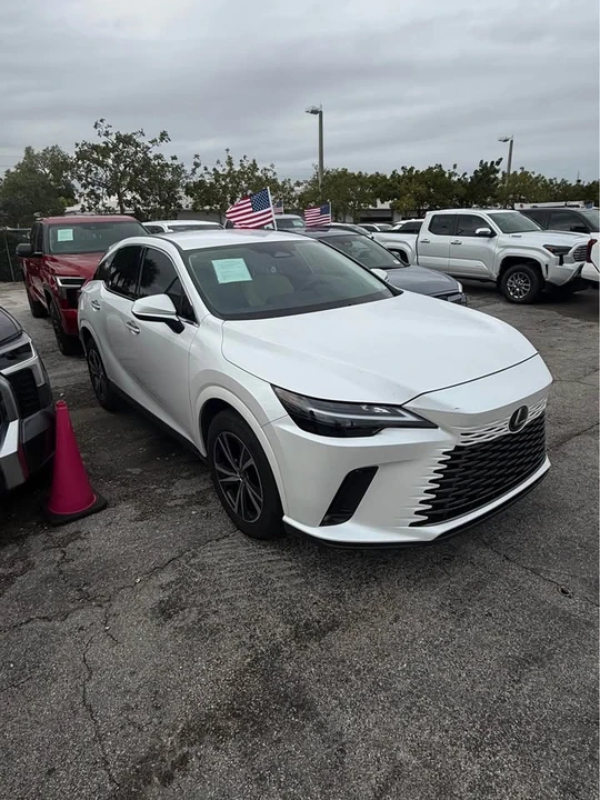 2023 Lexus RX 5th Gen - Image 2 of 17