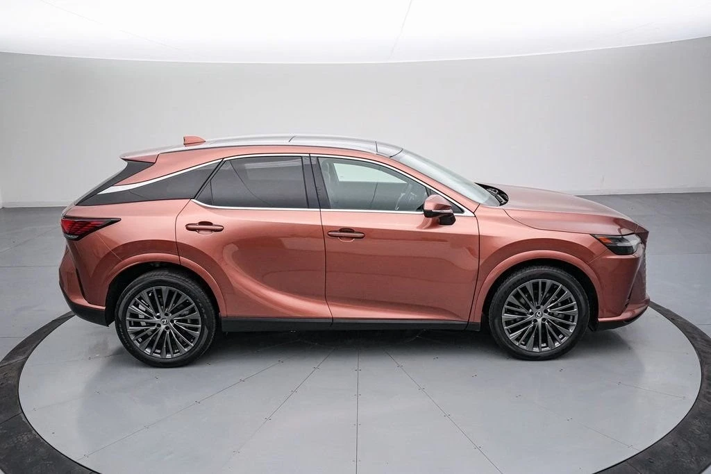 2023 Lexus RX 5th Gen - Image 4 of 21