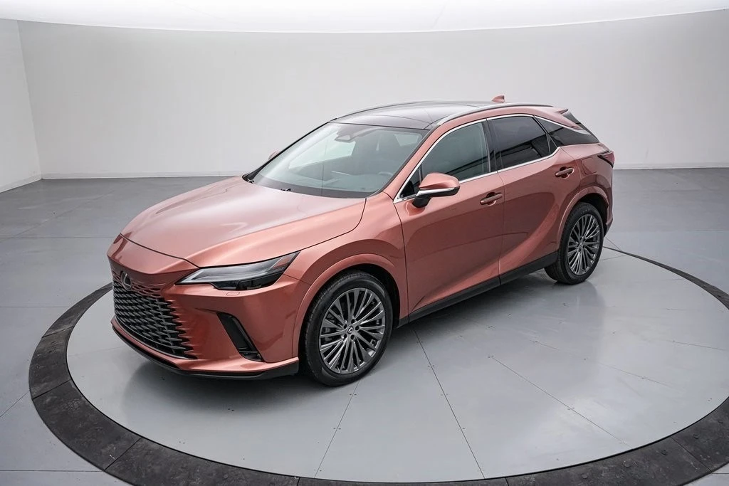 2023 Lexus RX 5th Gen - Image 9 of 21