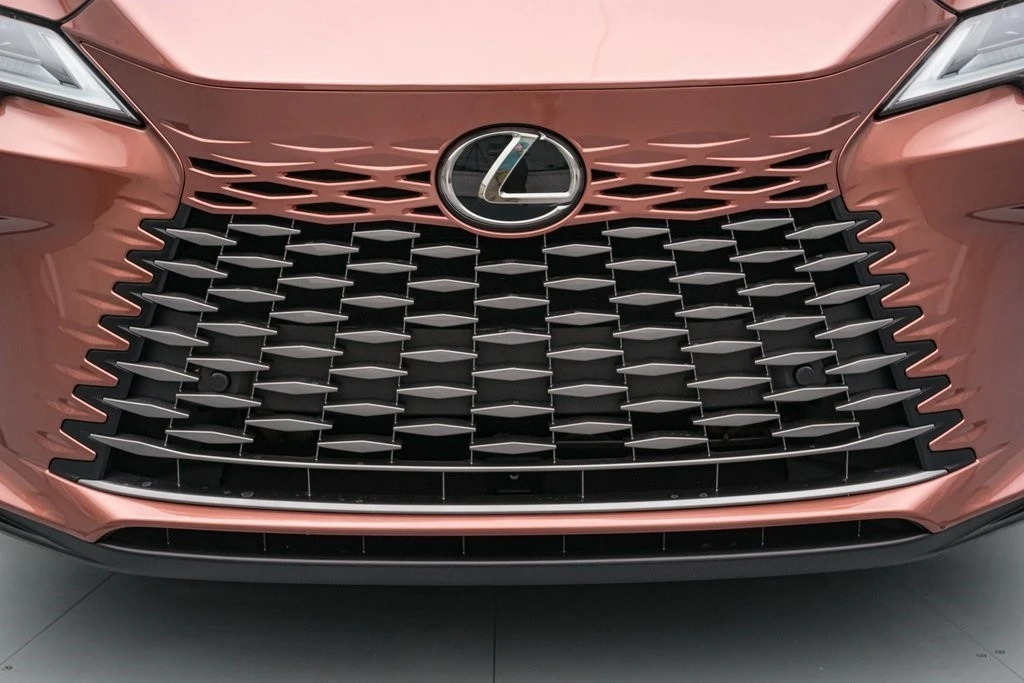 2023 Lexus RX 5th Gen - Image 13 of 21