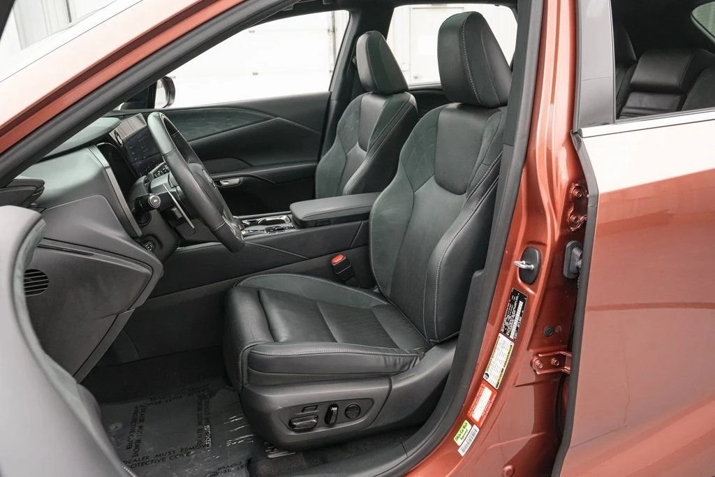 2023 Lexus RX 5th Gen - Image 17 of 21