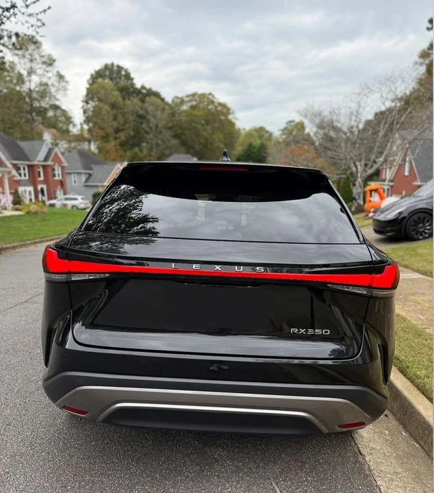 2023 Lexus RX 5th Gen - Image 4 of 8