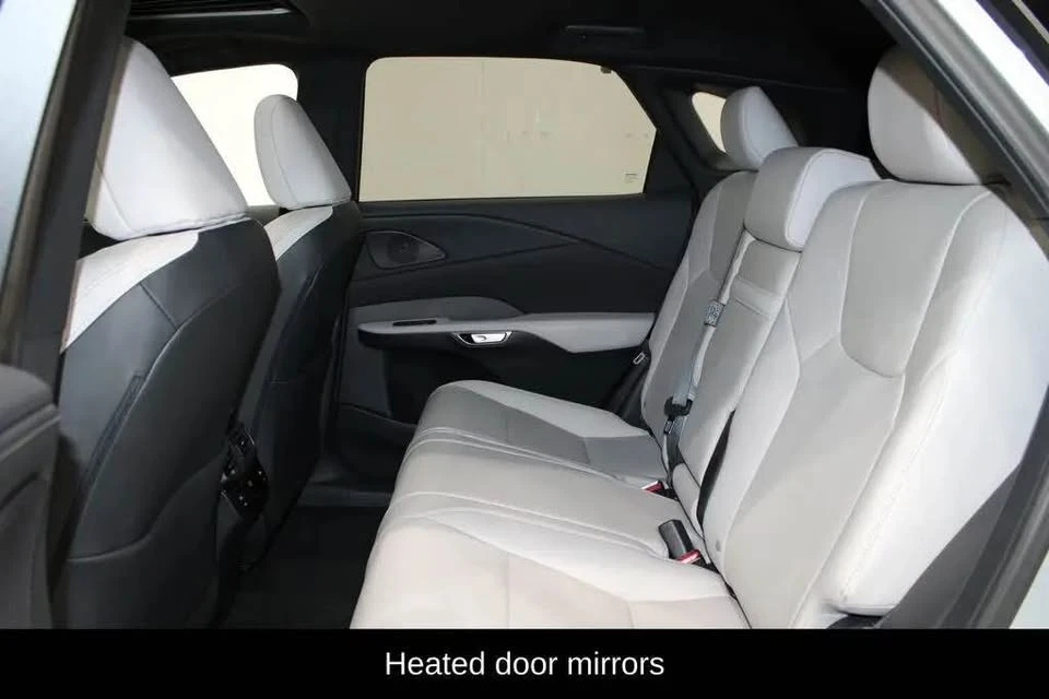 2023 Lexus RX 5th Gen - Image 5 of 7