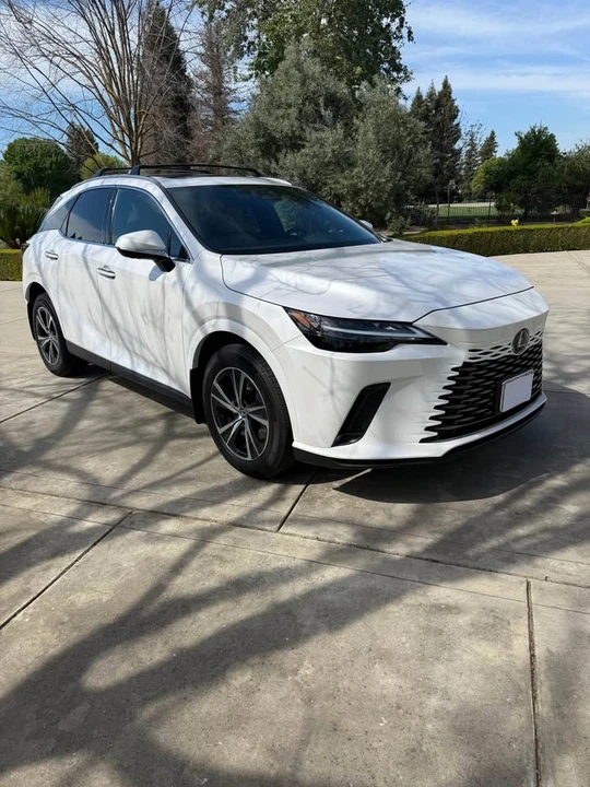 2023 Lexus RX 5th Gen - Image 2 of 10