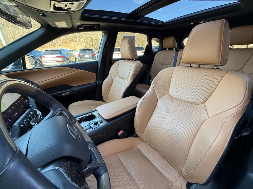 2023 Lexus RX 5th Gen - Image 12 of 12