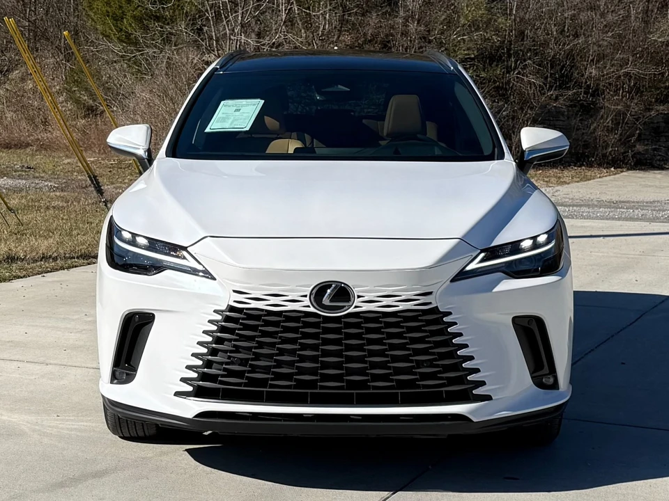 2023 Lexus RX 5th Gen - Image 5 of 12