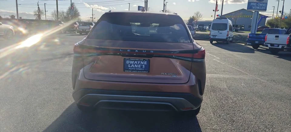 2023 Lexus RX 5th Gen - Image 5 of 16
