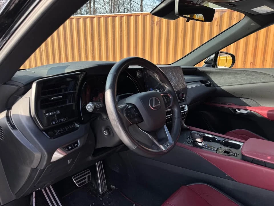 2023 Lexus RX 5th Gen - Image 9 of 17