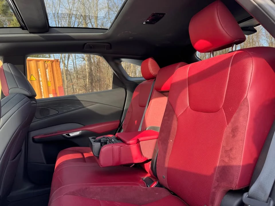 2023 Lexus RX 5th Gen - Image 12 of 17