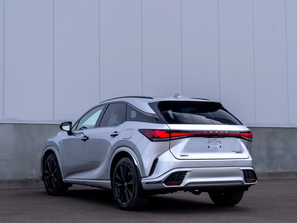 2023 Lexus RX 5th Gen - Image 8 of 20