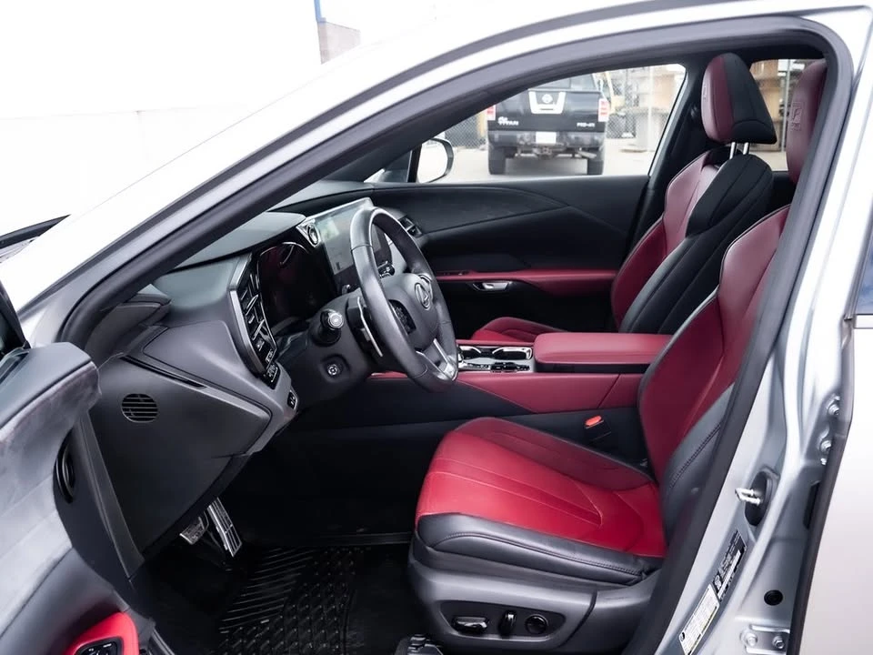 2023 Lexus RX 5th Gen - Image 18 of 20