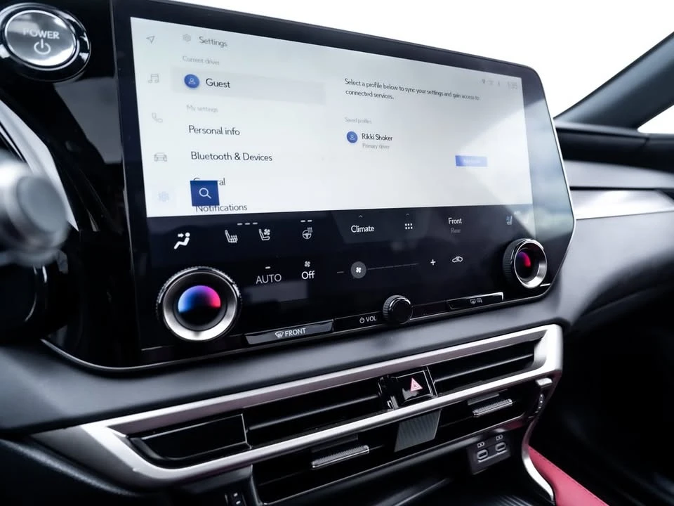 2023 Lexus RX 5th Gen - Image 15 of 20