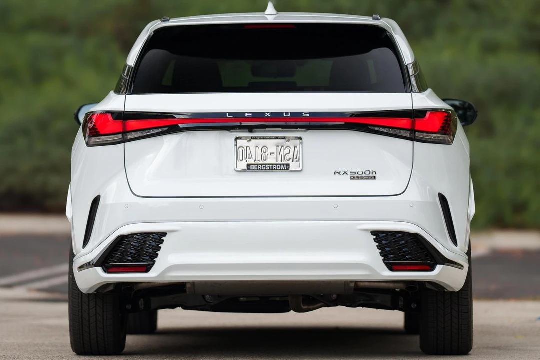 2023 Lexus RX 5th Gen - Image 5 of 31