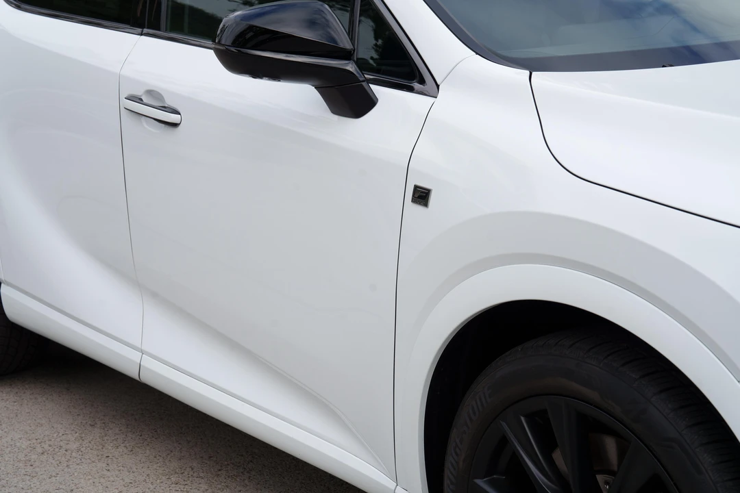 2023 Lexus RX 5th Gen - Image 28 of 31