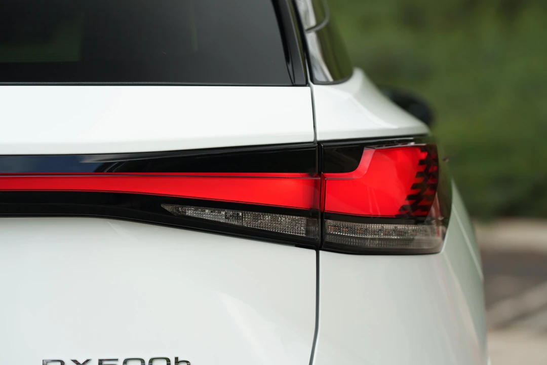 2023 Lexus RX 5th Gen - Image 22 of 31