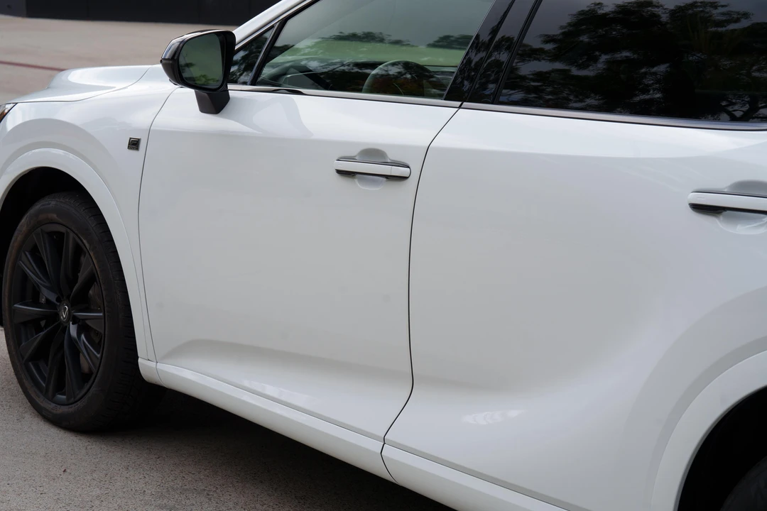 2023 Lexus RX 5th Gen - Image 17 of 31