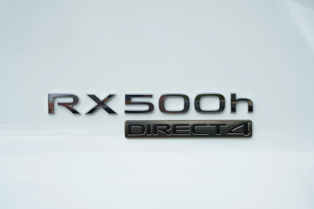 2023 Lexus RX 5th Gen - Image 23 of 31