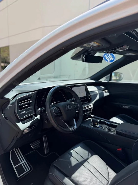 2023 Lexus RX 5th Gen - Image 13 of 20