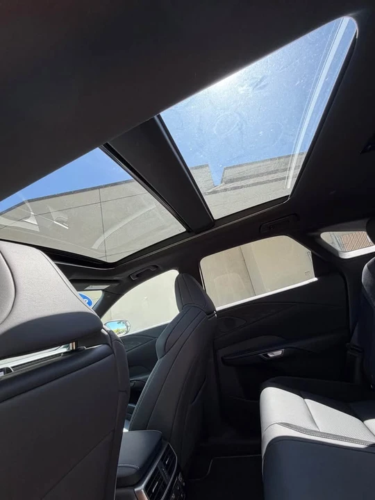 2023 Lexus RX 5th Gen - Image 9 of 20