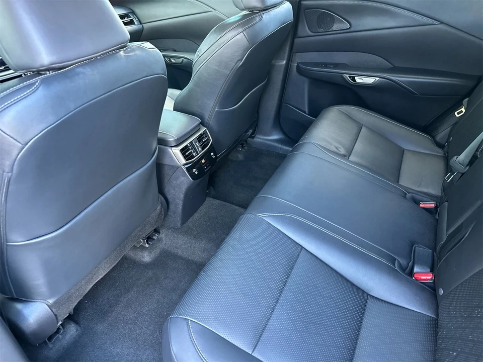 2023 Lexus RX 5th Gen - Image 12 of 12