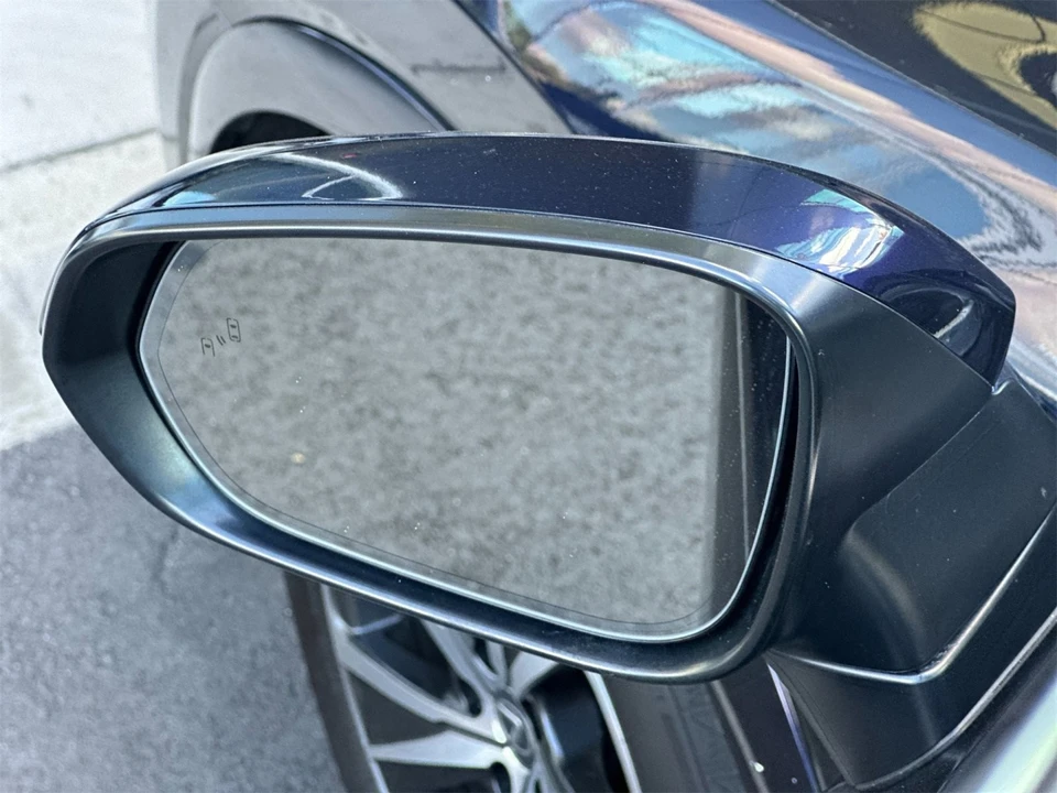2023 Lexus RX 5th Gen - Image 9 of 12