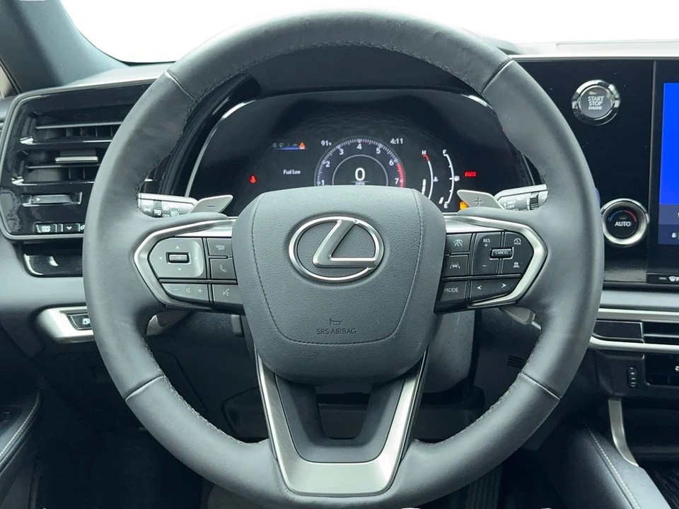 2023 Lexus RX 5th Gen - Image 18 of 21