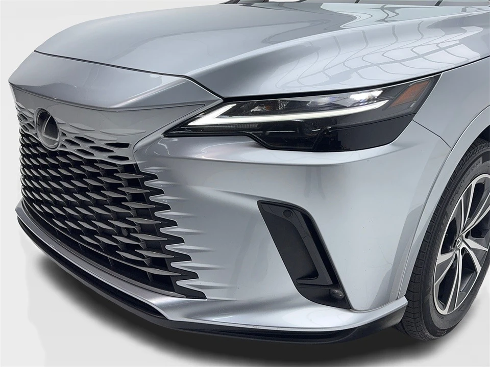2023 Lexus RX 5th Gen - Image 5 of 12