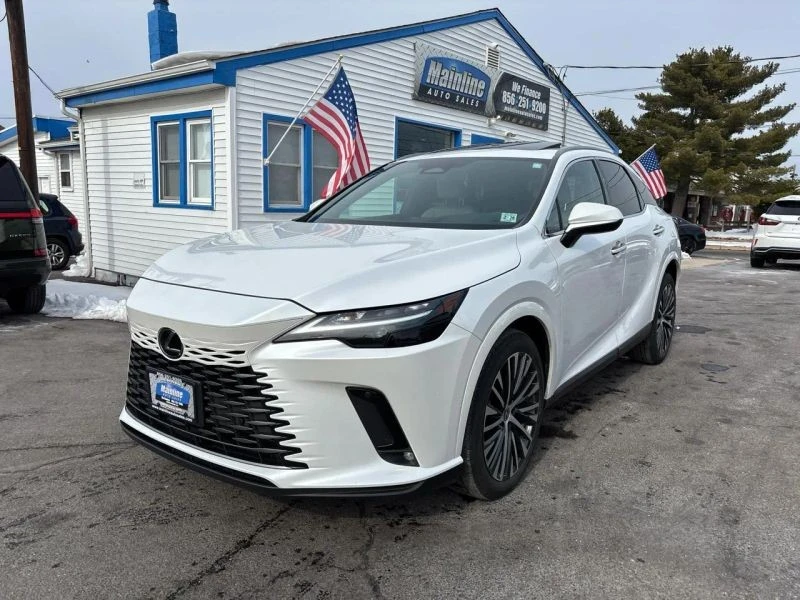 2023 Lexus RX 5th Gen - Image 11 of 12