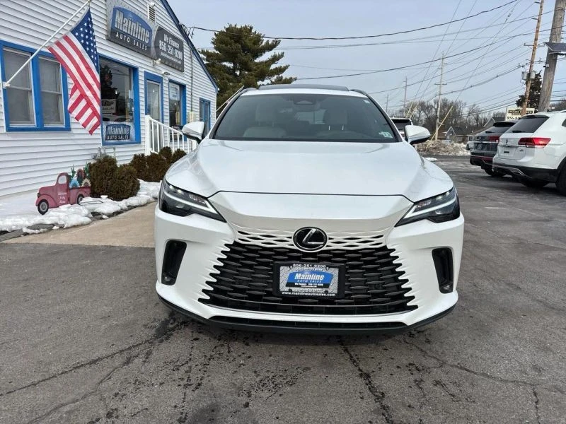 2023 Lexus RX 5th Gen - Image 10 of 12